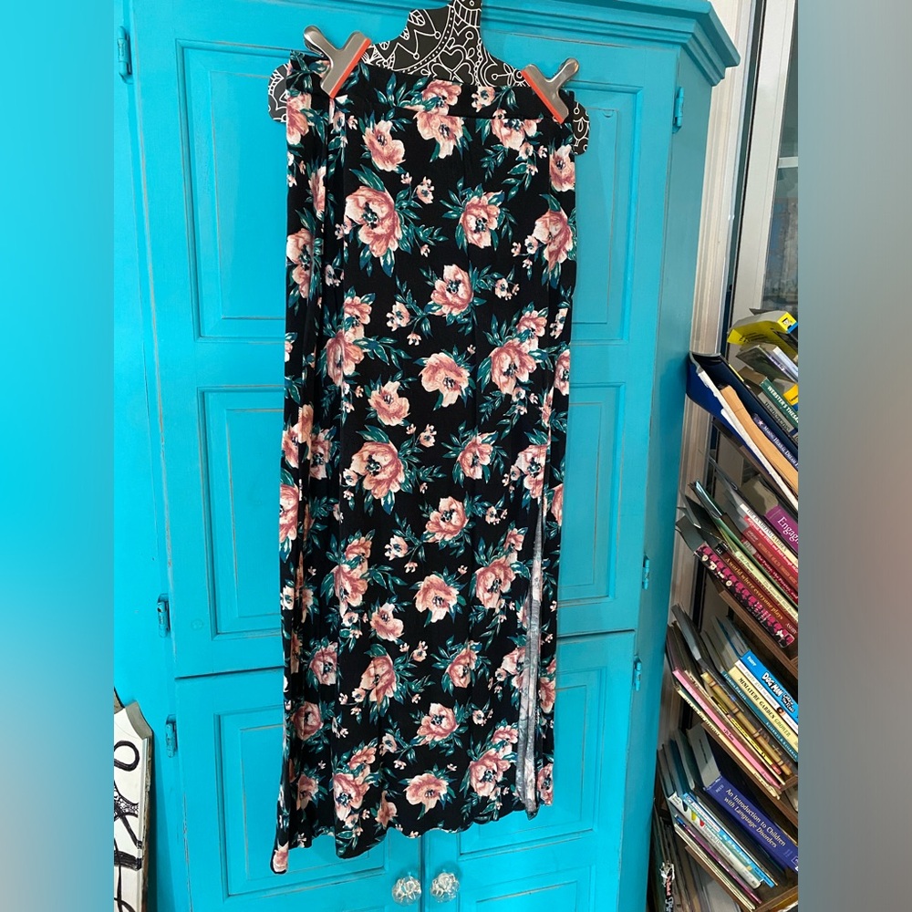 Maxi skirt with slit. Charlotte Russe T-shirt, soft cottagecore floral design.